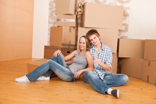 Removal team providing a transparent moving quote in Fulham